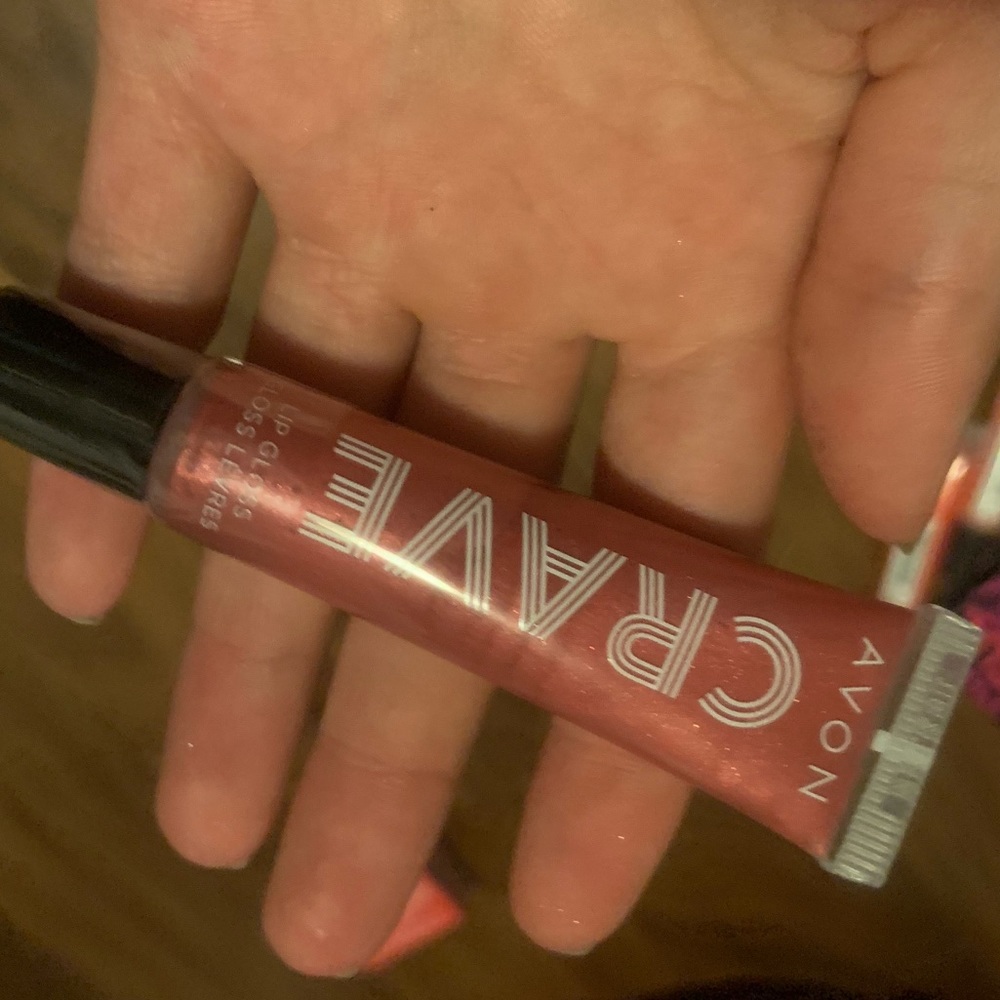 Avon lip gloss